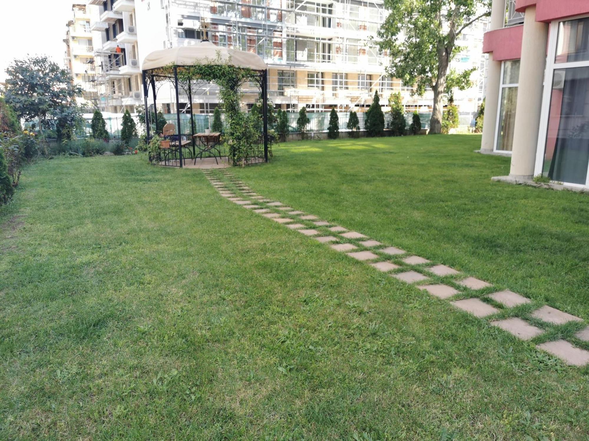 Rose Garden Omax Apartments Sunny Beach Exterior foto